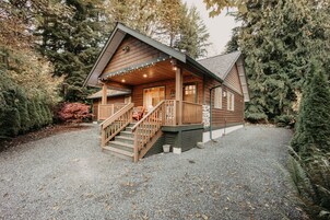 Casa, 3 habitaciones, bañera de hidromasaje, vistas a la montaña | Exterior