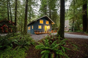 House, 2 Bedrooms, Mountain View | Exterior