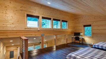 House, 2 Bedrooms, Fireplace, Mountain View | 2 bedrooms