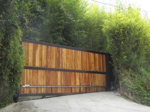 Property grounds - River Front Cabains (Retiro)