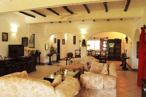 Interior - Beach Location Luxury Villa (Watamu)