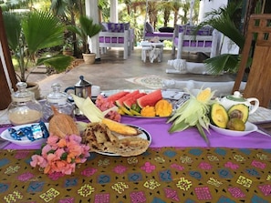 Room, 3 Bedrooms, Smoking, Private Pool | Dining - Room in Villa - Giulia Patio House Watamu (Watamu)