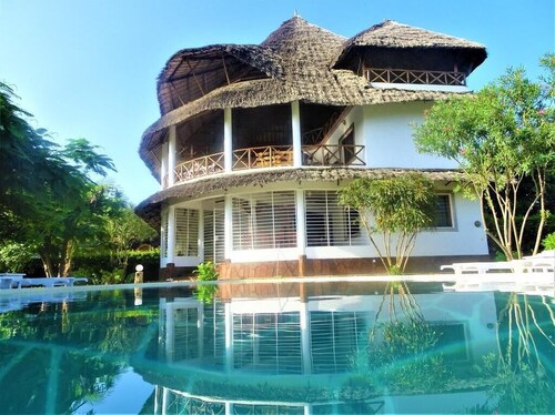 Room in B&B - Watamu, Nestled Between Pristine Beaches and Lush Tropical Forest
