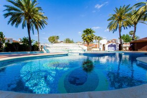 Utomhuspool