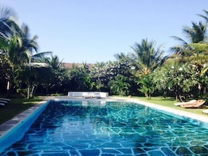 Piscine extérieure
