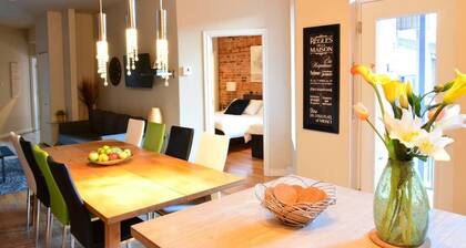 Sunny Top Floor - Terrace - 4 bedrooms + 3 bathrooms - WiFi + possible parking!