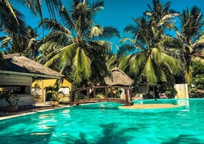 Pool - Ascot Residence 2 Minutes Walk to the Beach (Watamu)