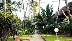 Unclassified image, 4 of 16, button - Room in Guest Room - Ascot Residence Only 2 min Walk to the White Sandy Beach (Watamu)