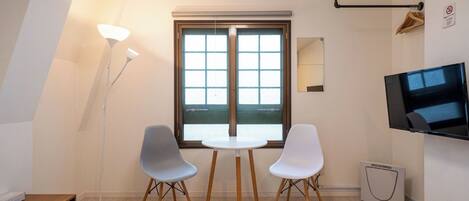 1 chambre, bureau, accĂšs au Wi-Fi (inclus), literie fournie