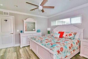4 habitaciones, tabla de planchar con plancha, cuna de viaje y wifi 