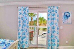 4 bedrooms, iron/ironing board, travel cot, WiFi