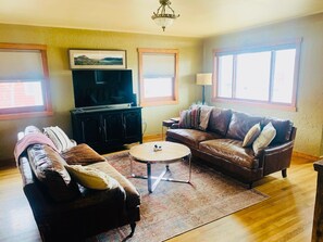 Smart TV, DVD player