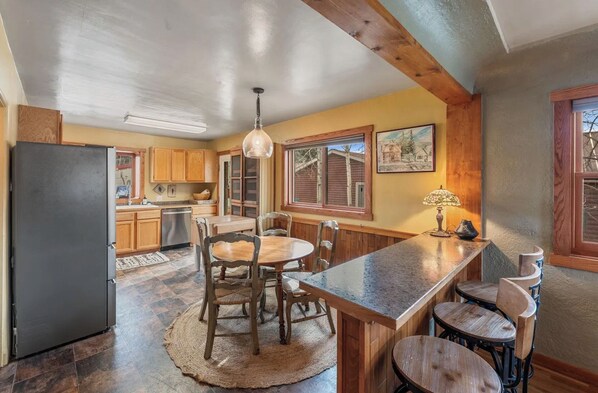 Dining - Gunnison, Colorado Recreational Lovers!! (Gunnison)