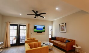 Smart TV - Fairway View-Across from Pool-Walk to Resort (Phoenix)