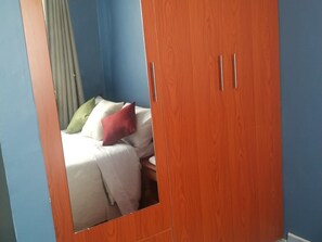Apartment, 3 Bedrooms | Desk, soundproofing, free WiFi - The Rhine Guest House-Eldoret (Eldoret)