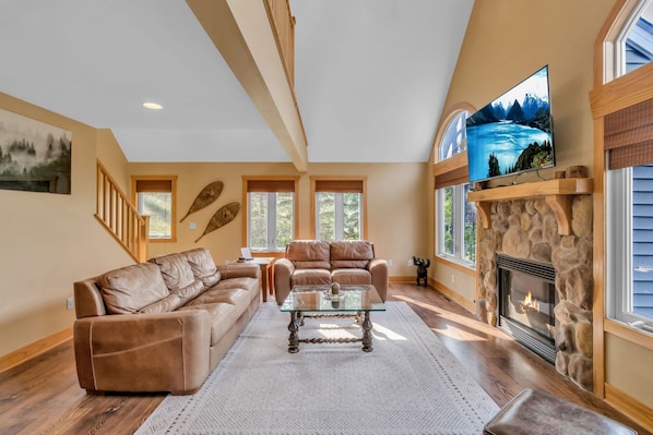 Smart TV, fireplace, video games, DVD player