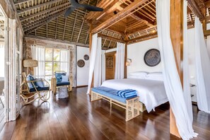 Hypo-allergenic bedding, free minibar, in-room safe - NAYARA Bocas del Toro (Isla Frangipani)