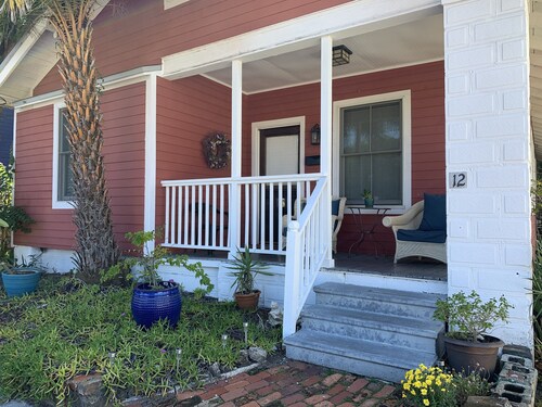 Three Bedroom, Sanitized, Pet Friendly Bungalow