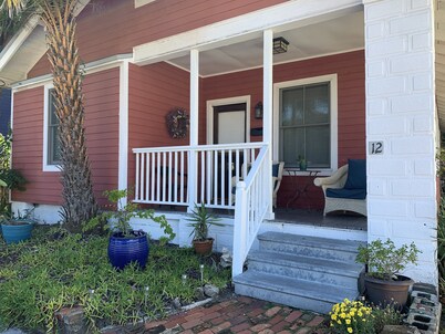 Three Bedroom, Sanitized, Pet Friendly Bungalow