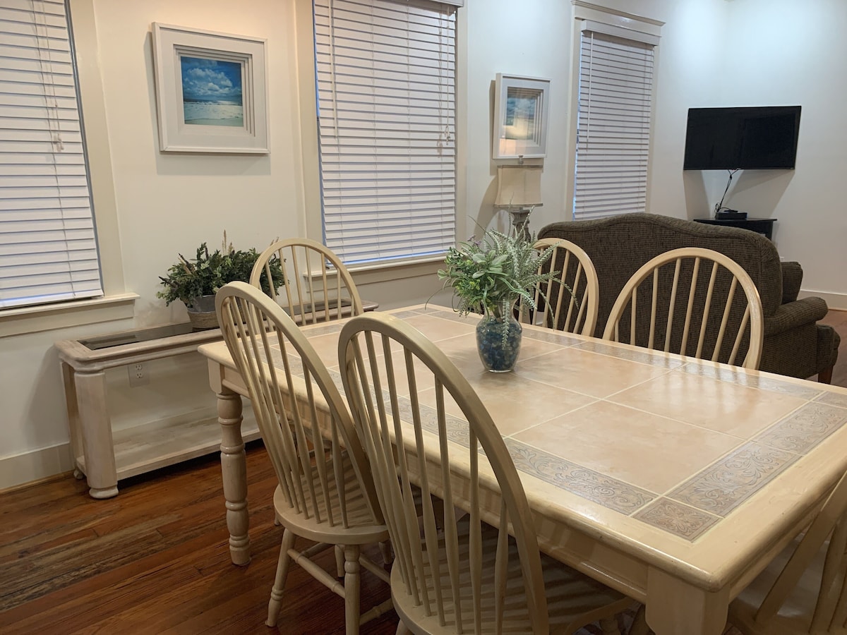 Photo 8 of Three Bedroom, Sanitized, Pet Friendly Bungalow