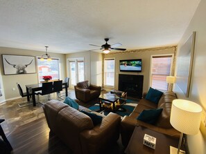 Exclusive Room | Living area