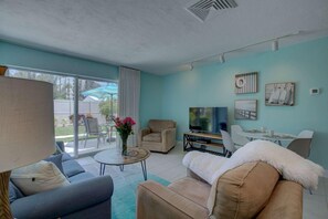 Condo, Multiple Beds (Jamaica Royale - 87) | Living room - Jamaica Royale Beach Waves (Siesta Key)