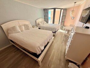 Bügeleisen/Bügelbrett, WLAN, Bettwäsche