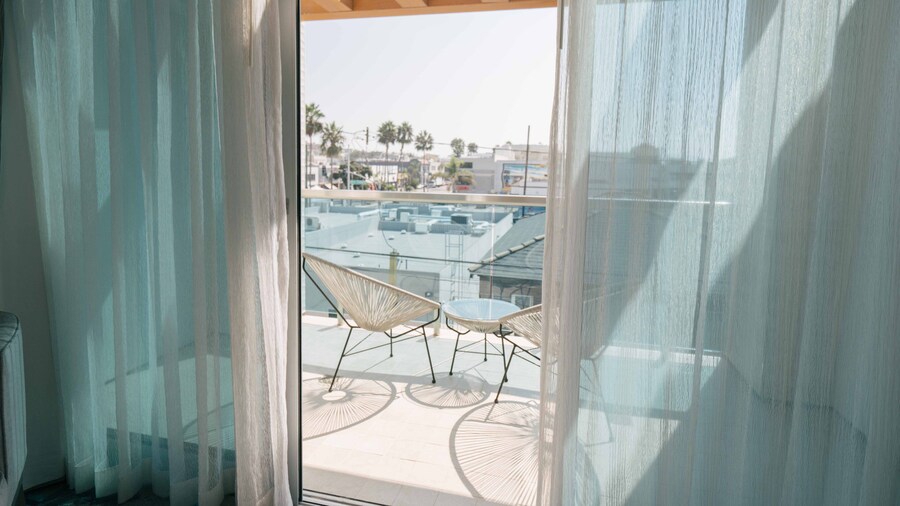 H2O Hermosa Beach Hotel