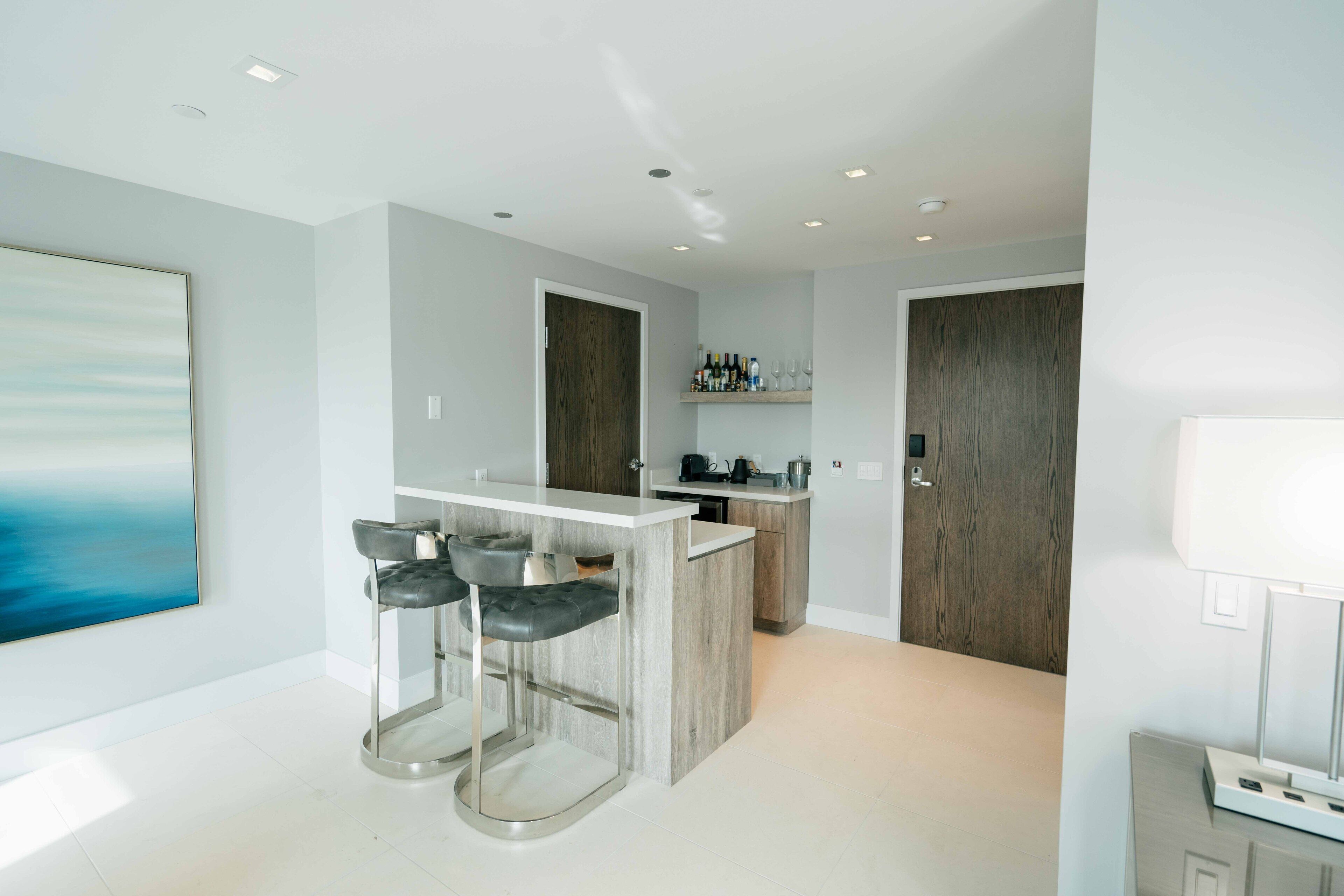 executive suite | frette italian sheets, premium bedding, down duvets, pillow-top beds