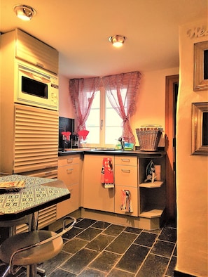 Fridge, dishwasher, electric kettle, toaster