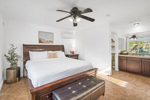 5 bedrooms, desk, iron/ironing board, travel crib - The Luxe House | Resort Style Backyard (Indio)