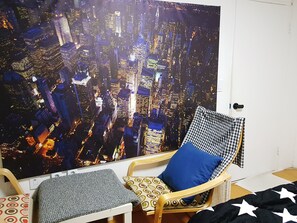 Individually furnished, laptop workspace, iron/ironing board, free WiFi