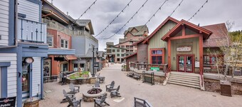 澤弗爾斯洛普塞德紅色雨篷 1504 兩臥室公寓