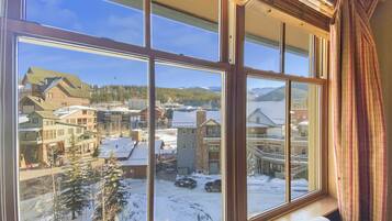 Condo, 2 Bedrooms | Interior