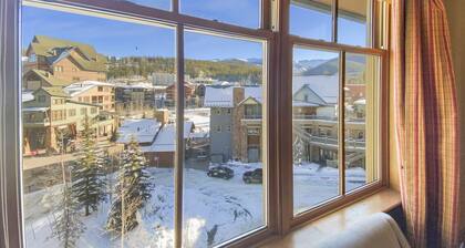 Zephyr Slopeside - 1504 2 Bedroom Condo by RedAwning