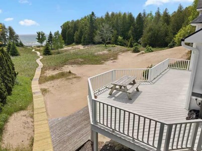 Stunning Lakefront 5BR 5000 sq ft Dune Alright