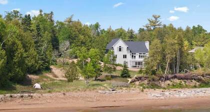 Stunning Lakefront 5BR 5000 sq ft Dune Alright