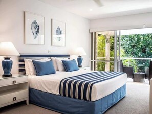 2 bedrooms, iron/ironing board, WiFi