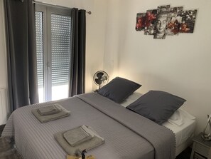 1 camera, ferro/asse da stiro, culla da viaggio, Wi-Fi gratuito