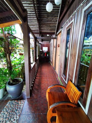 Área de estar no saguão