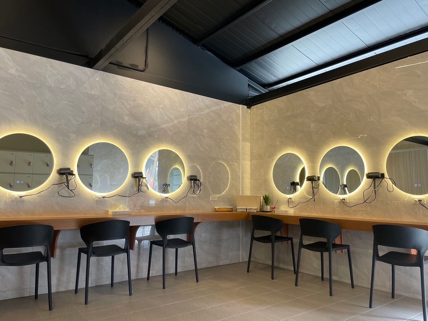 Sauna, hot tub, steam room, hot springs