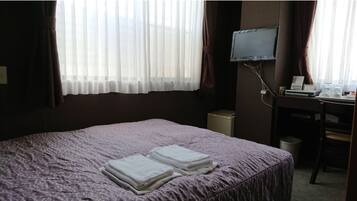 1 bedroom, desk, iron/ironing board, free WiFi
