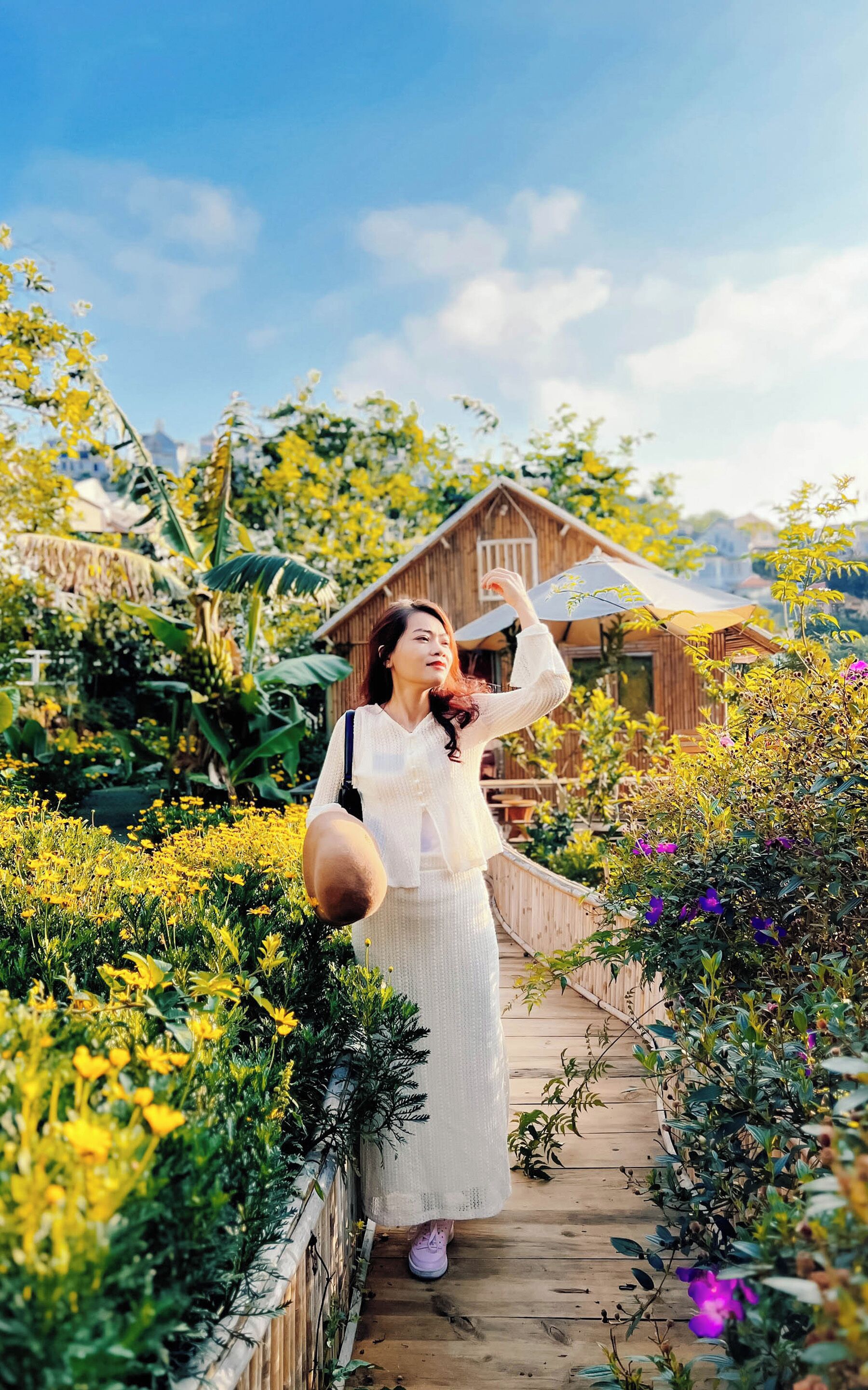 Design Single Room | Egyptian cotton sheets, premium bedding, pillowtop beds, minibar