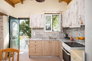 Ferienhaus | Eigene Küche | Kühlschrank, Ofen, Herdplatte, Geschirrspüler