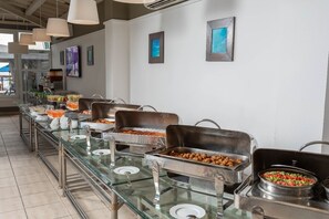 Free buffet breakfast on weekdays  - Mirage Hotel Sidi Abdel Rahman (El Alamein)