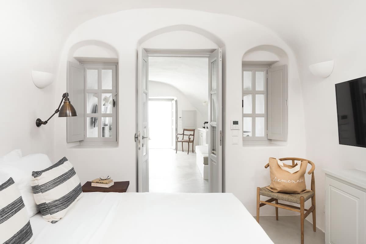 Cave Suite with Hammam | 1 bedroom, minibar, in-room safe, desk