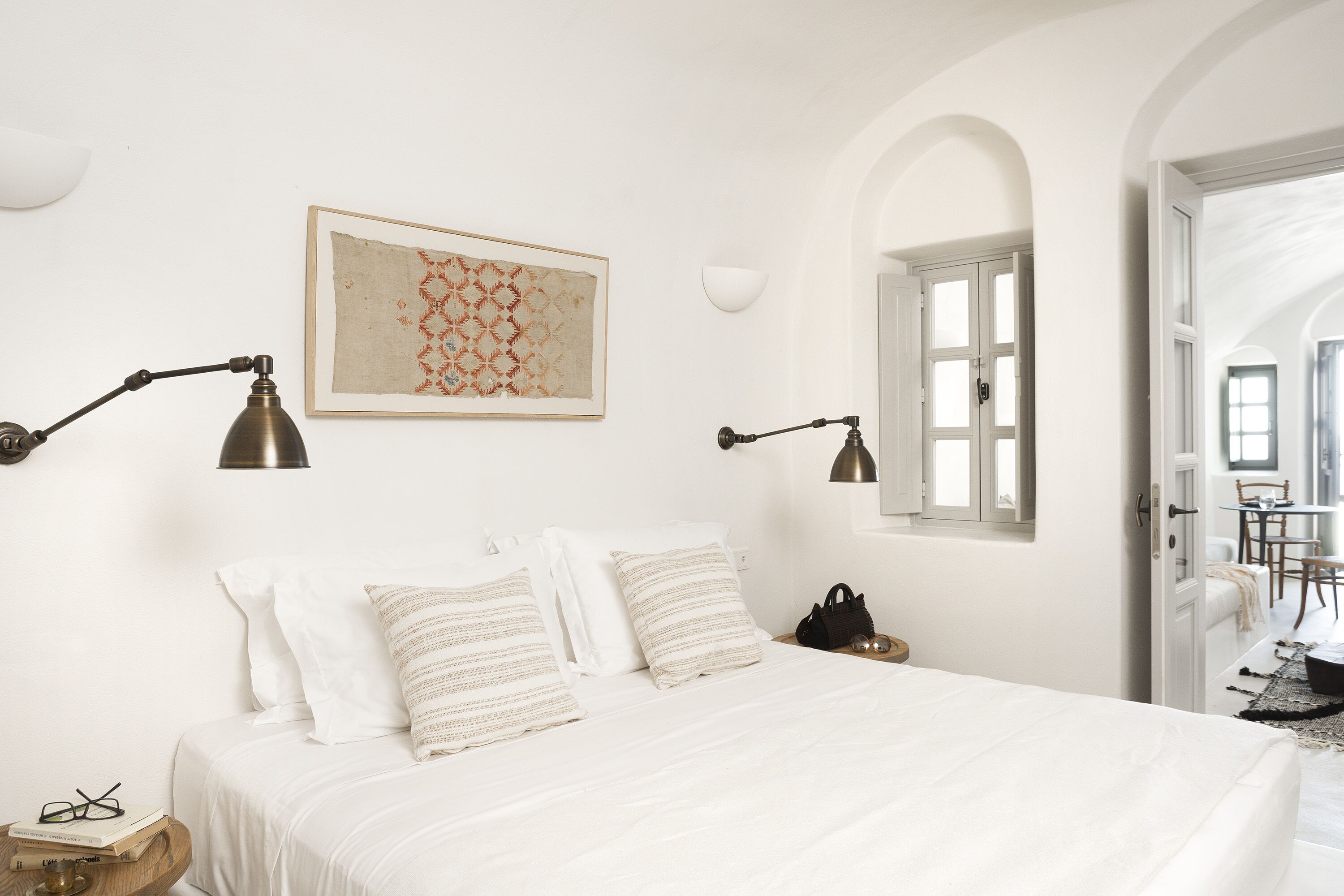 Inside Armenaki - Adults Only Santorini (image 6)