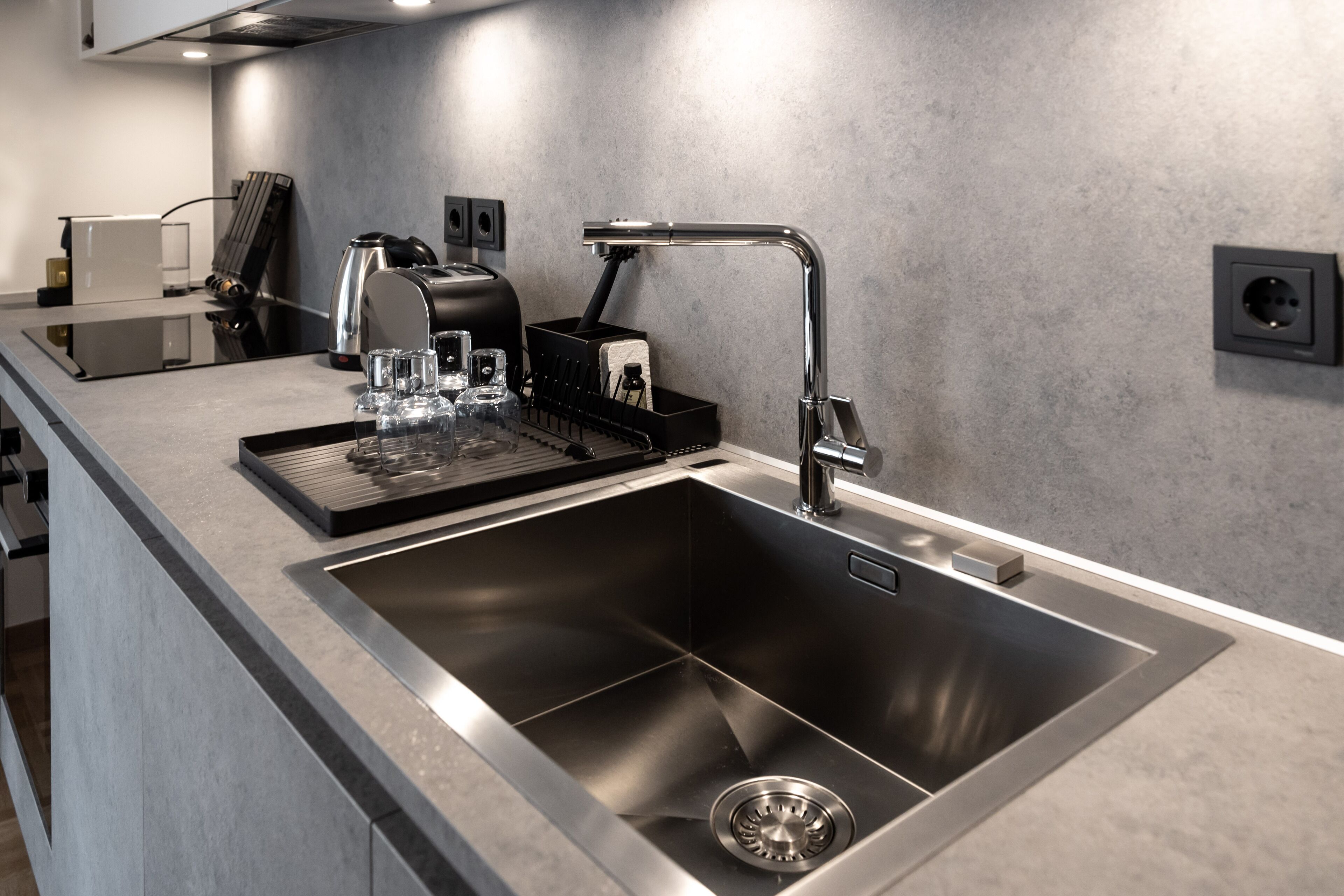 Apartment, 2 Schlafzimmer (Grey and White, Free Parking) | Eigene Küche