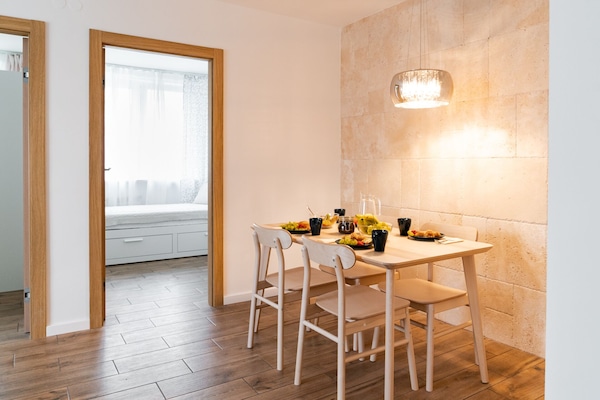 Apartment, 2 Bedrooms | In-room dining