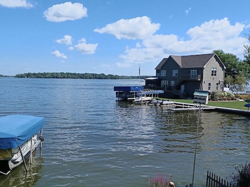 This is a VACATION spot with a million dollar view!